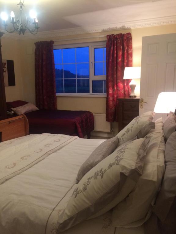 Hillcrest farmhouse Bed & Breakfast room 6